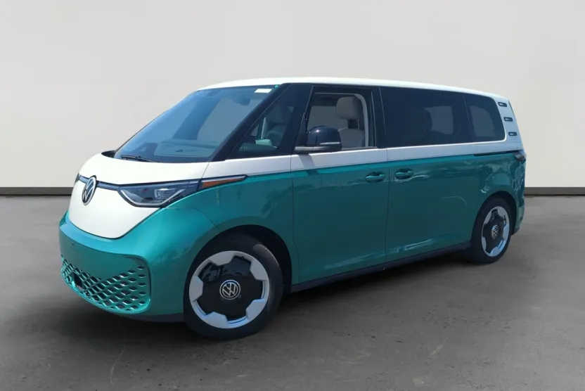 2025 Volkswagen ID. Buzz Pro Plus photo 1