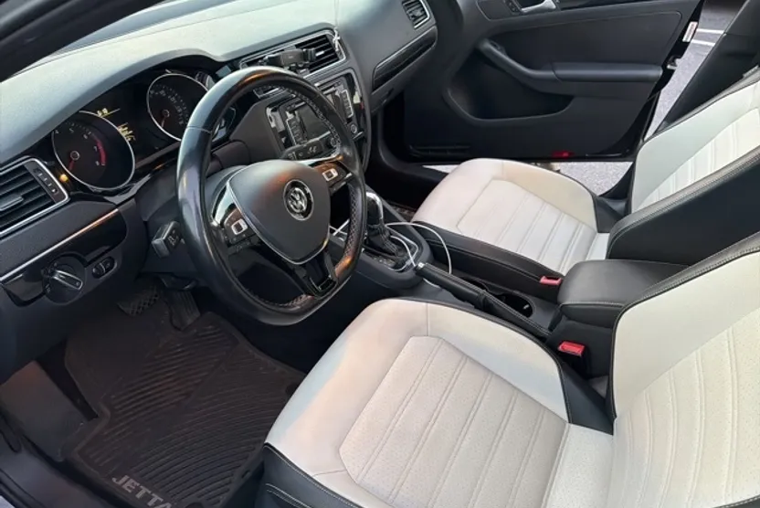 2015 Volkswagen Jetta SE Sport photo 1
