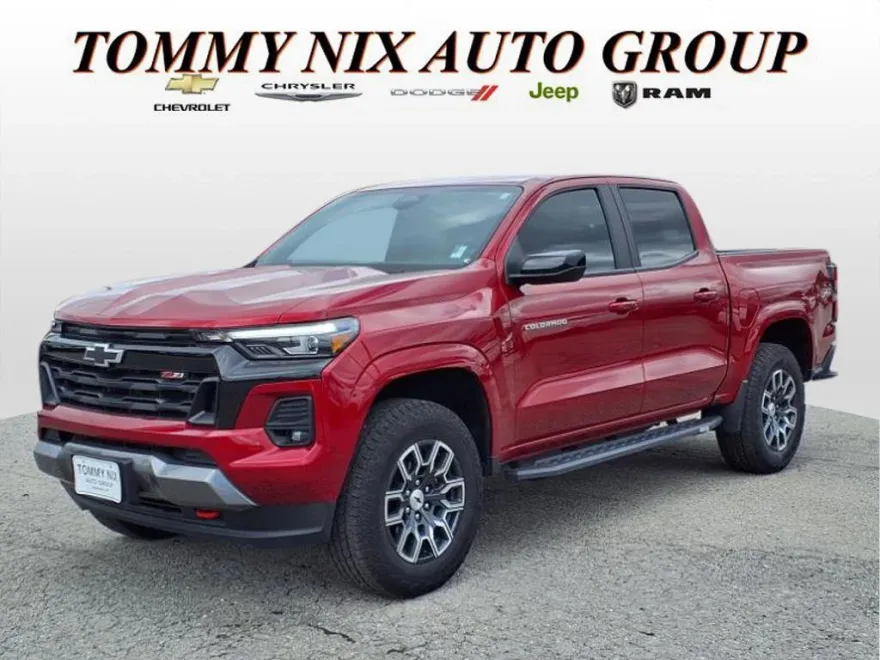 2024 Chevrolet Colorado Z71 photo 1