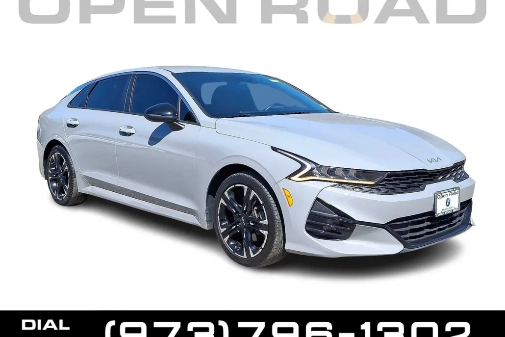 2022 Kia K5 GT-Line photo 1