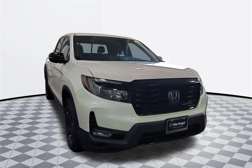 2023 Honda Ridgeline Black Edition photo 1
