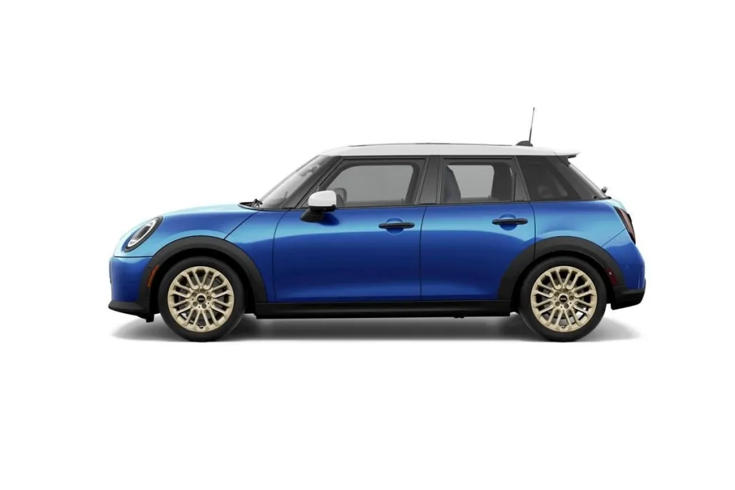 2026 Mini Cooper 4 Door Hardtop S photo 1