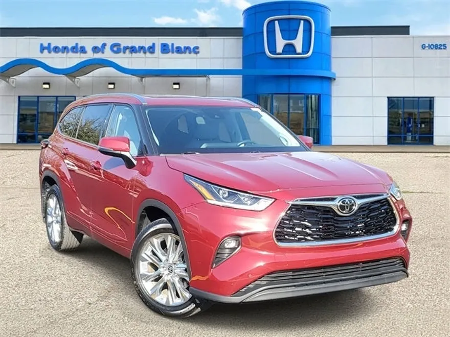 2023 Toyota Highlander Limited Platinum XLE XSE photo 1