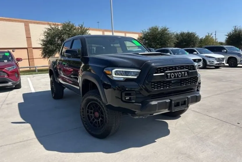 2023 Toyota Tacoma TRD Pro photo 1
