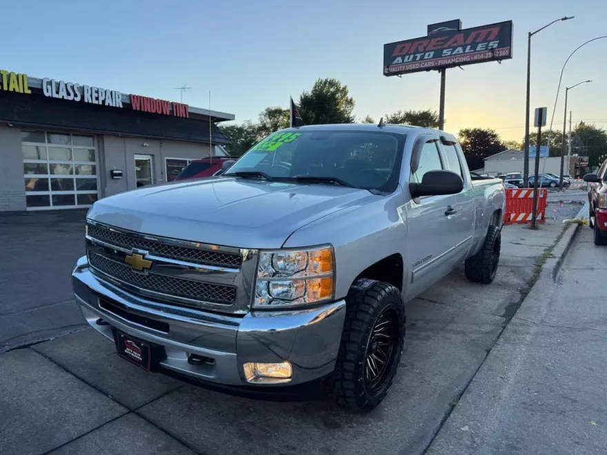 2012 Chevrolet Silverado 1500 LT photo 1