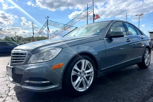 2012 Mercedes Benz C 4MATIC photo 3