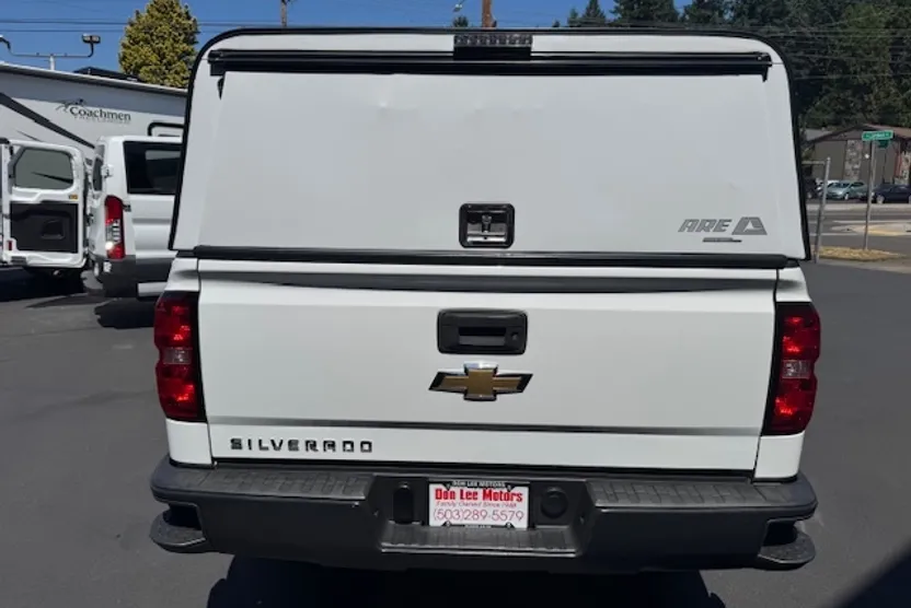 2018 Chevrolet Silverado 1500 photo 1