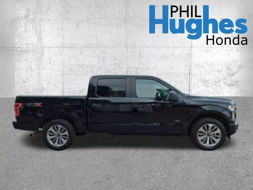 2017 Ford F-150 XL photo 1