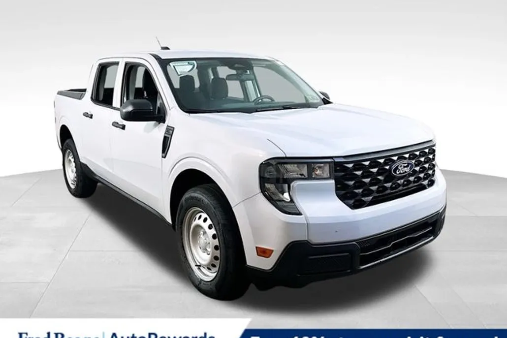2025 Ford Maverick XL photo 1