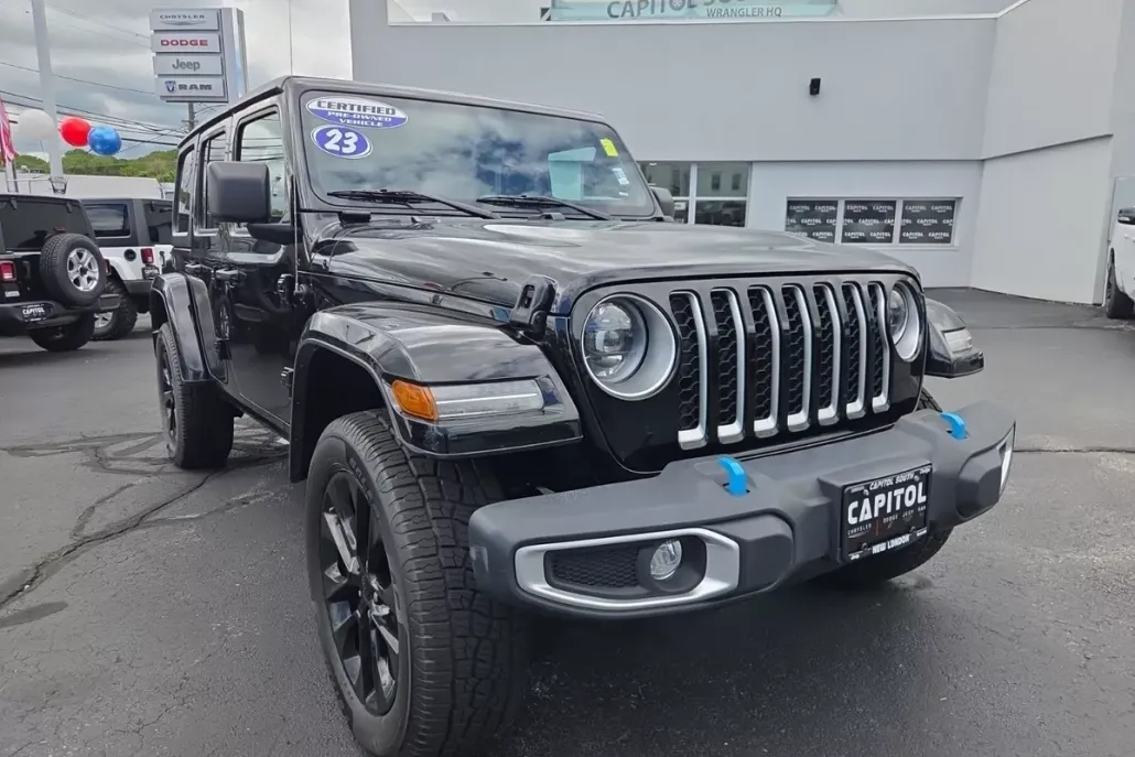 2023 Jeep Wrangler Sahara 4xe photo 1