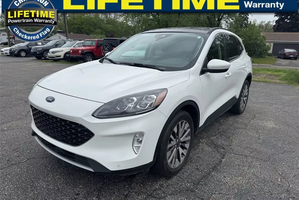 2022 Ford Escape Titanium photo 1