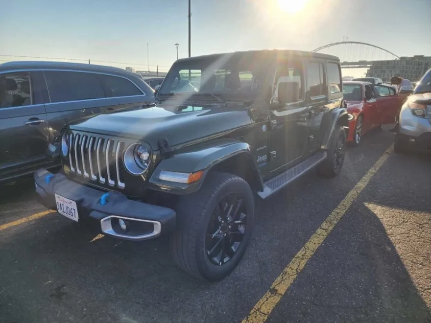 2022 Jeep Wrangler Unlimited Sahara 4xe photo 1