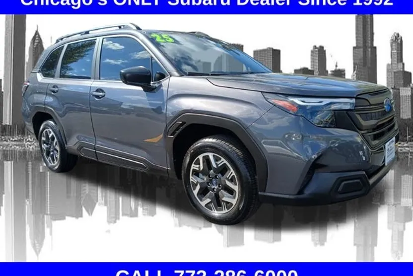 2025 Subaru Forester Base photo 1