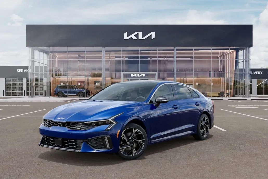 2025 Kia K5 GT-Line photo 1