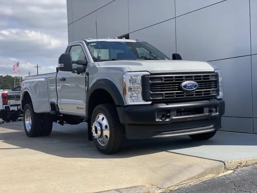 2026 Ford F-450 XL photo 1