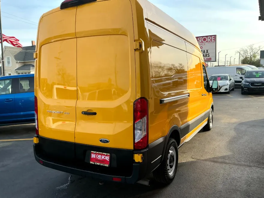 2021 Ford Transit Cargo Van photo 1