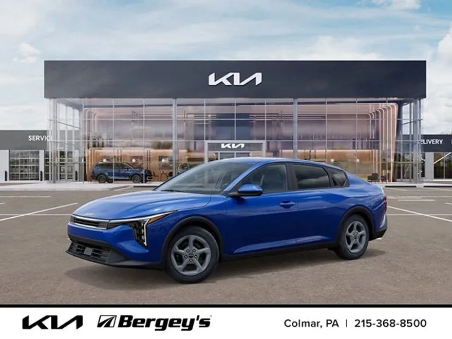 2025 Kia K4 LXS photo 1