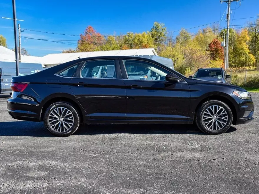 2021 Volkswagen Jetta 1.4T SE photo 1