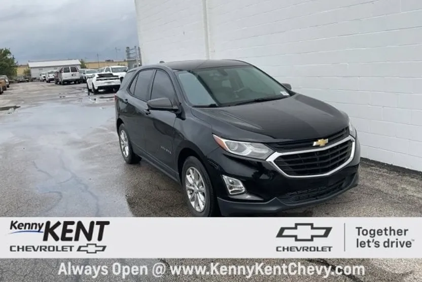 2019 Chevrolet Equinox LS photo 1