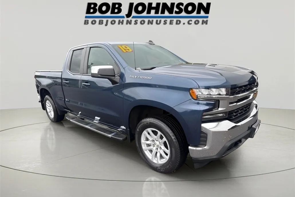 2019 Chevrolet Silverado 1500 LT photo 1