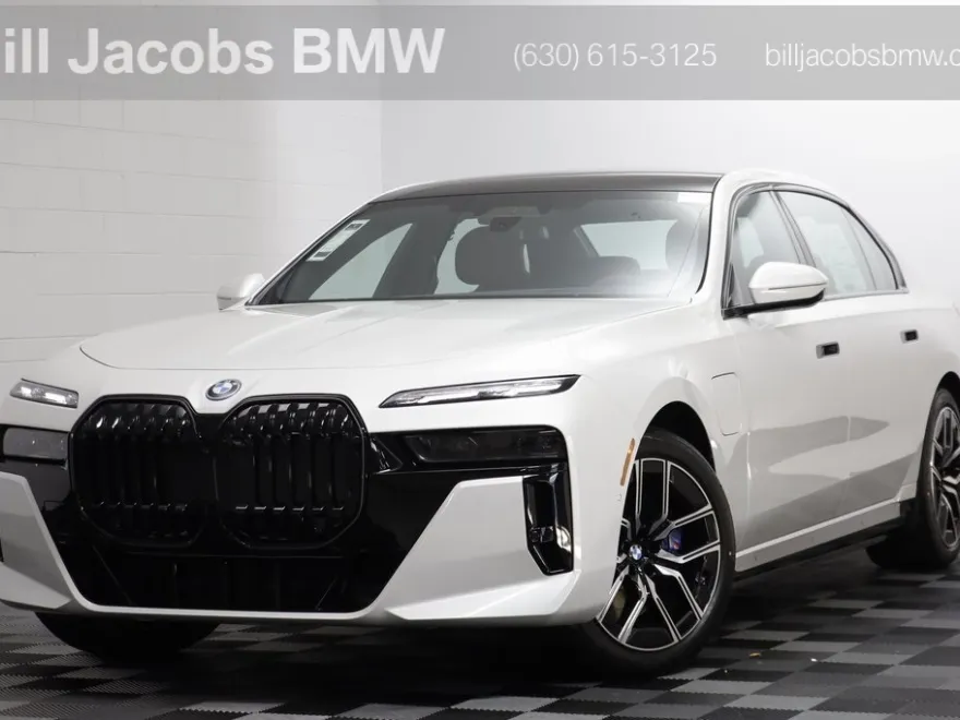 2026 Bmw 750e photo 1