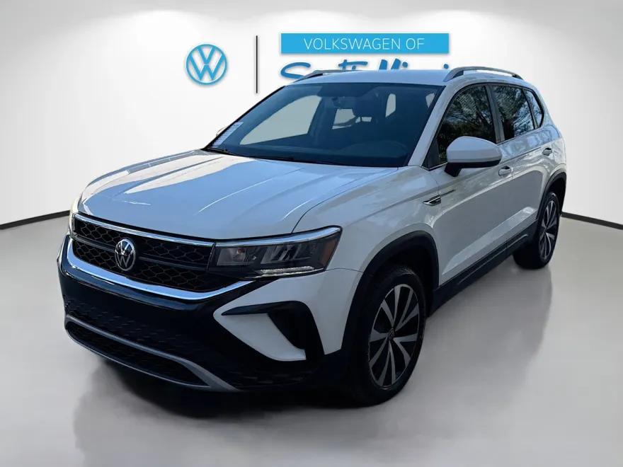 2022 Volkswagen Taos SE photo 1