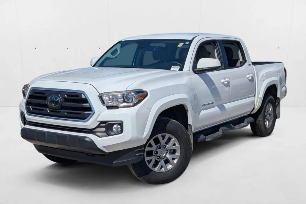 2018 Toyota Tacoma SR5 V6 photo 1