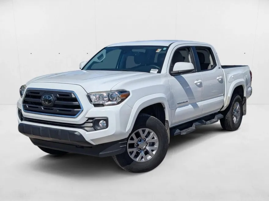2018 Toyota Tacoma SR5 V6 photo 1
