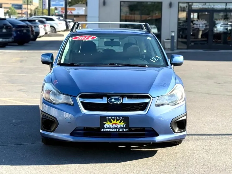 2014 Subaru Impreza 2.0i Premium photo 1