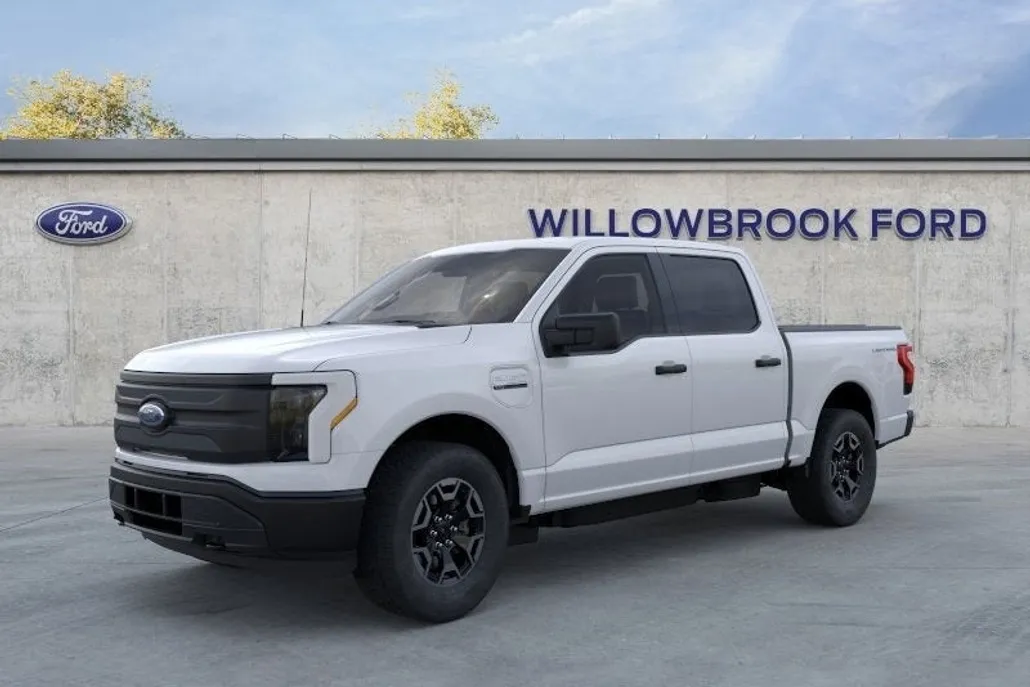 2023 Ford F-150 Lightning photo 1