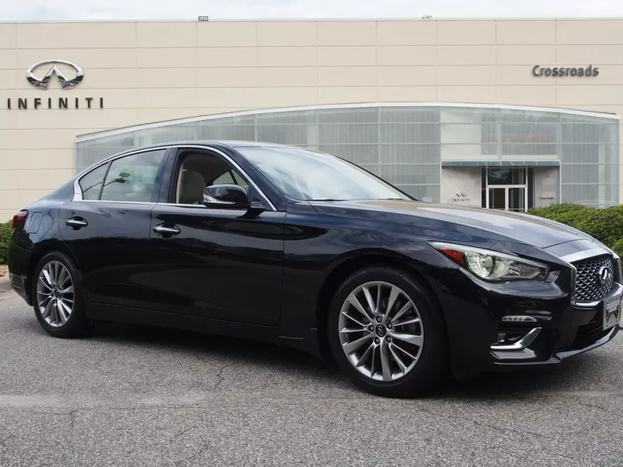 2022 Infiniti Q50 LUXE photo 1