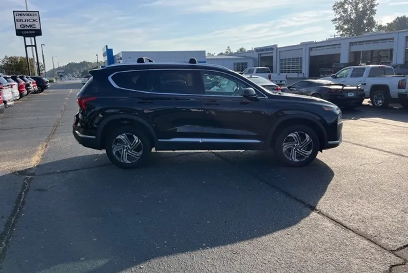 2022 Hyundai Santa Fe SEL photo 1