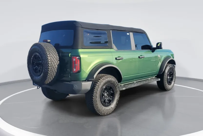 2022 Ford Bronco Wildtrak photo 1