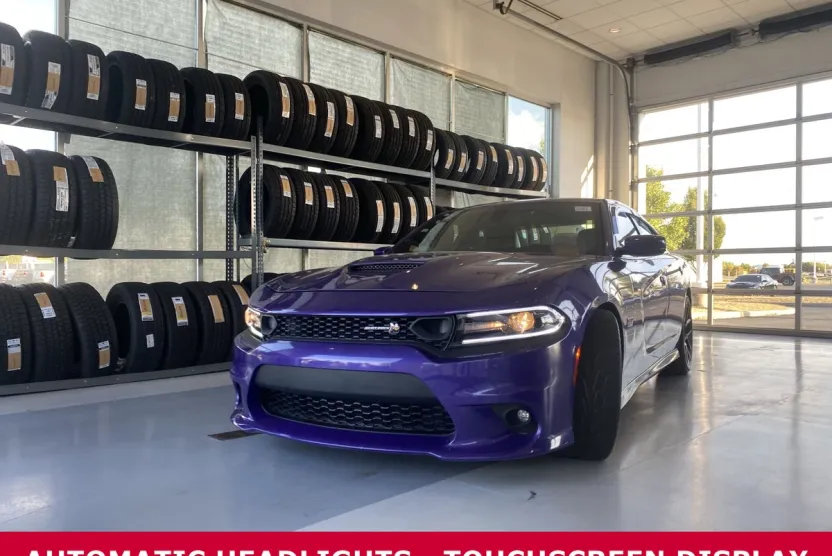 2019 Dodge Charger SRT8 R/T Scat Pack photo 1