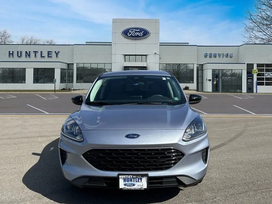 2022 Ford Escape SE Hybrid photo 1
