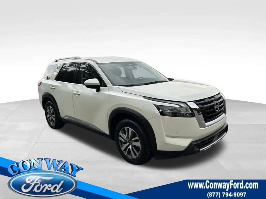 2023 Nissan Pathfinder SL photo 1