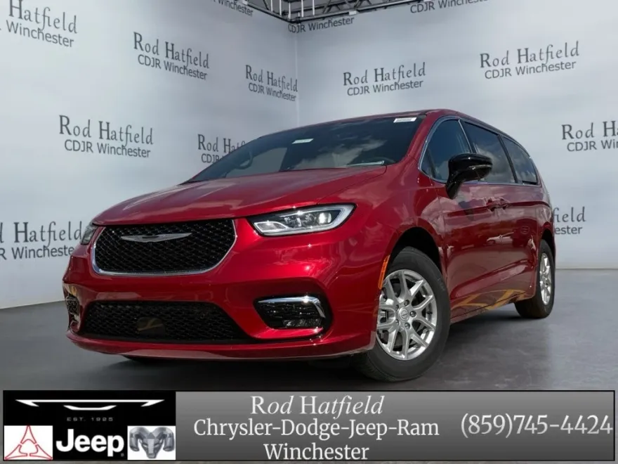 2026 Chrysler Pacifica photo 1