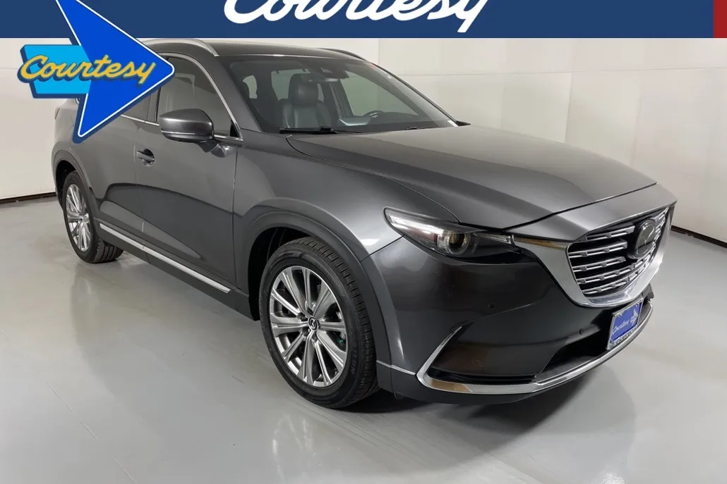 2022 Mazda CX-9 Signature photo 1