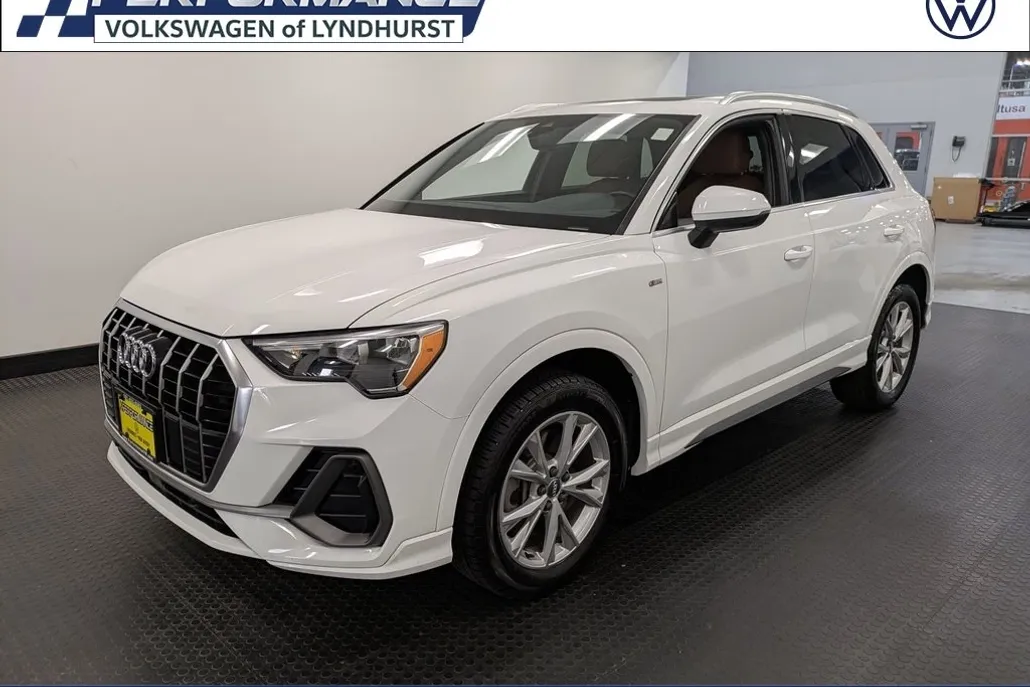 2021 Audi Q3 S line Premium photo 1
