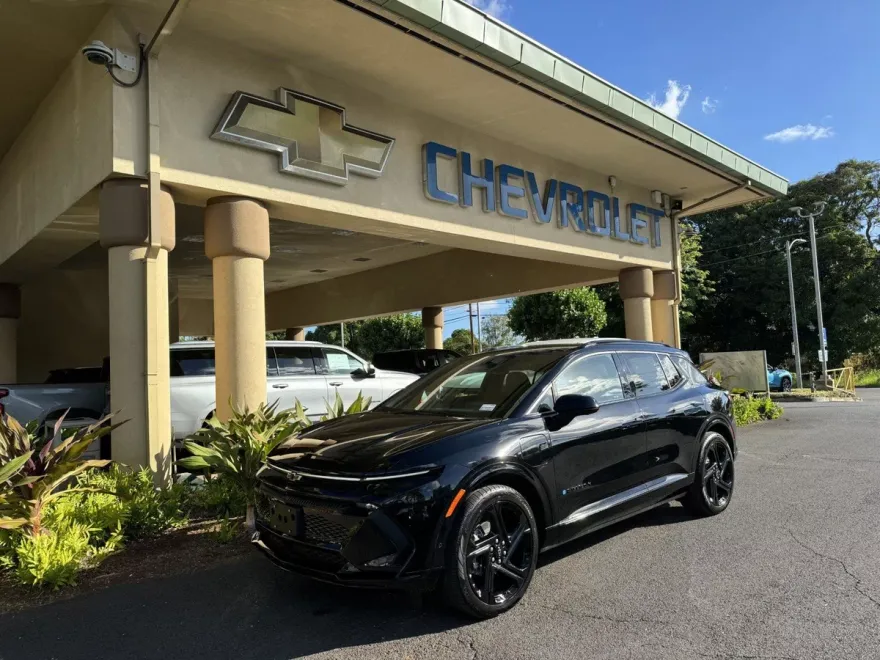 2024 Chevrolet Equinox EV 3RS photo 1