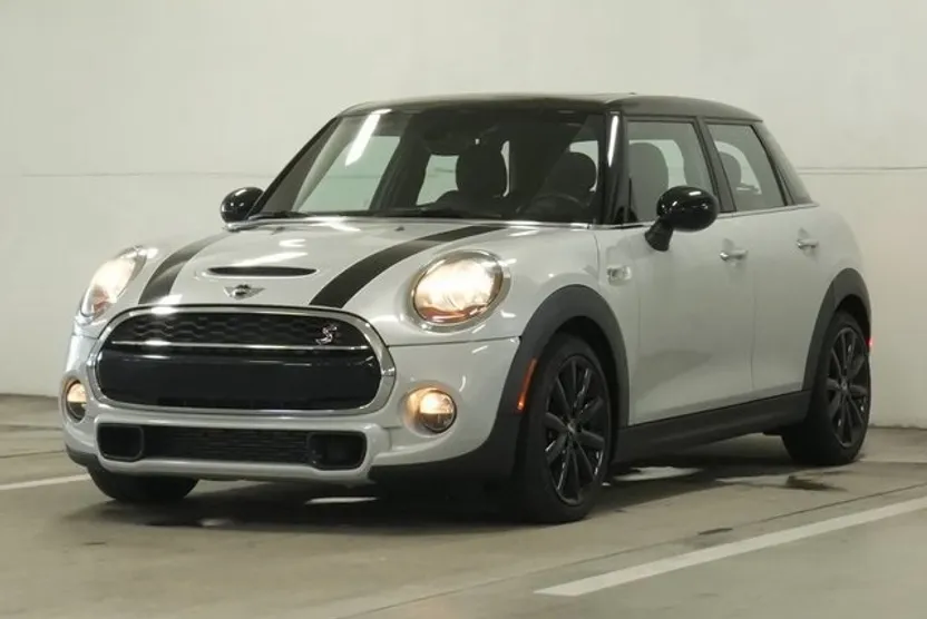 2018 Mini Cooper 4 Door S Hardtop photo 1
