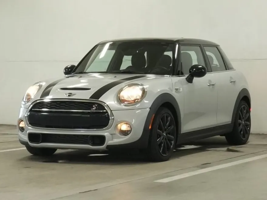 2018 Mini Cooper 4 Door S Hardtop photo 1