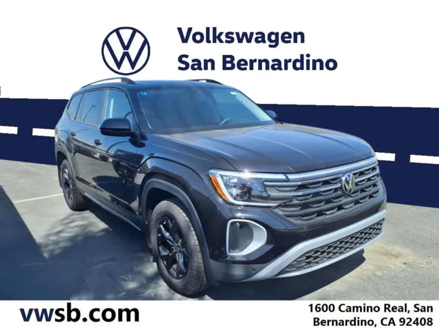 2025 Volkswagen Atlas Peak Edition SE photo 1