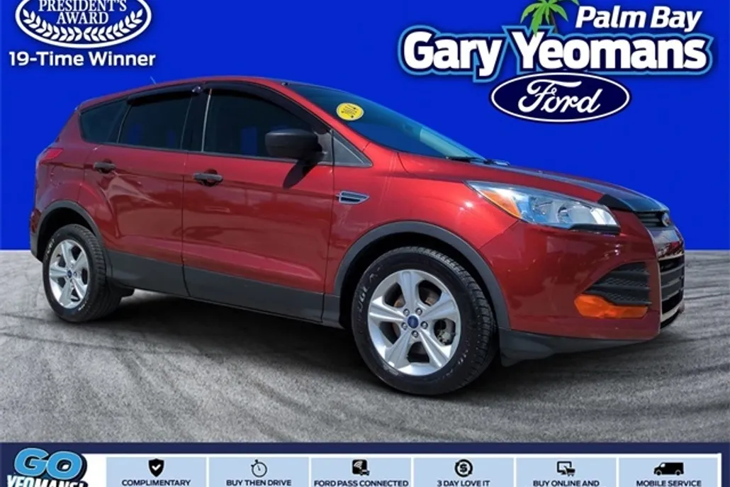 2014 Ford Escape S photo 1