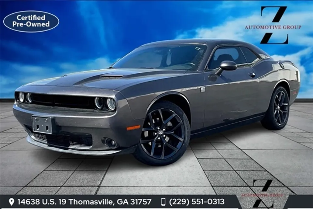 2021 Dodge Challenger SXT photo 1