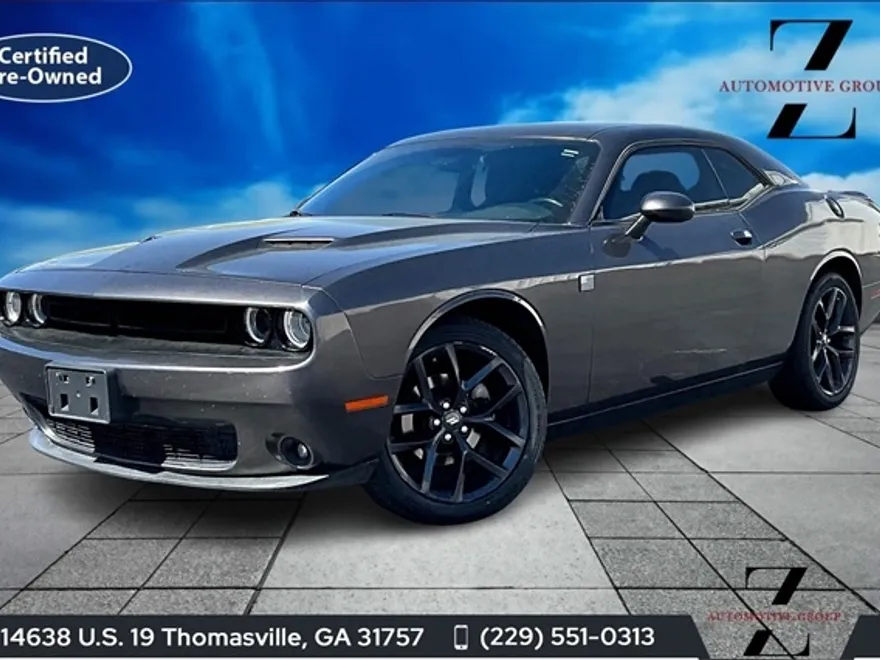 2021 Dodge Challenger SXT photo 1