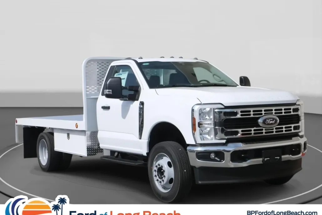 2024 Ford F-550 XL photo 1