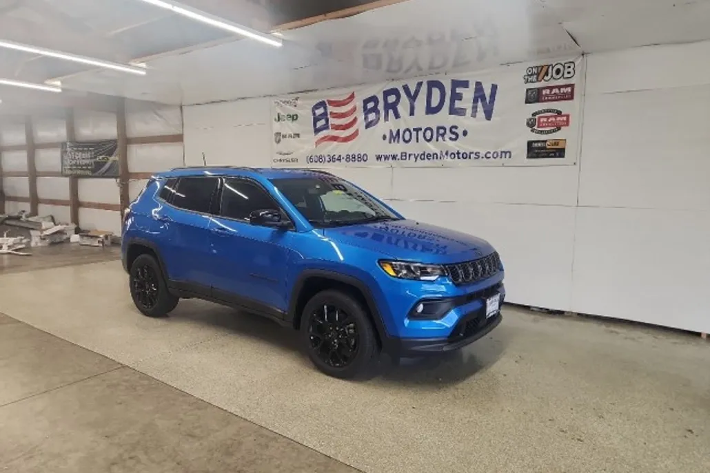 2025 Jeep Compass Latitude photo 1