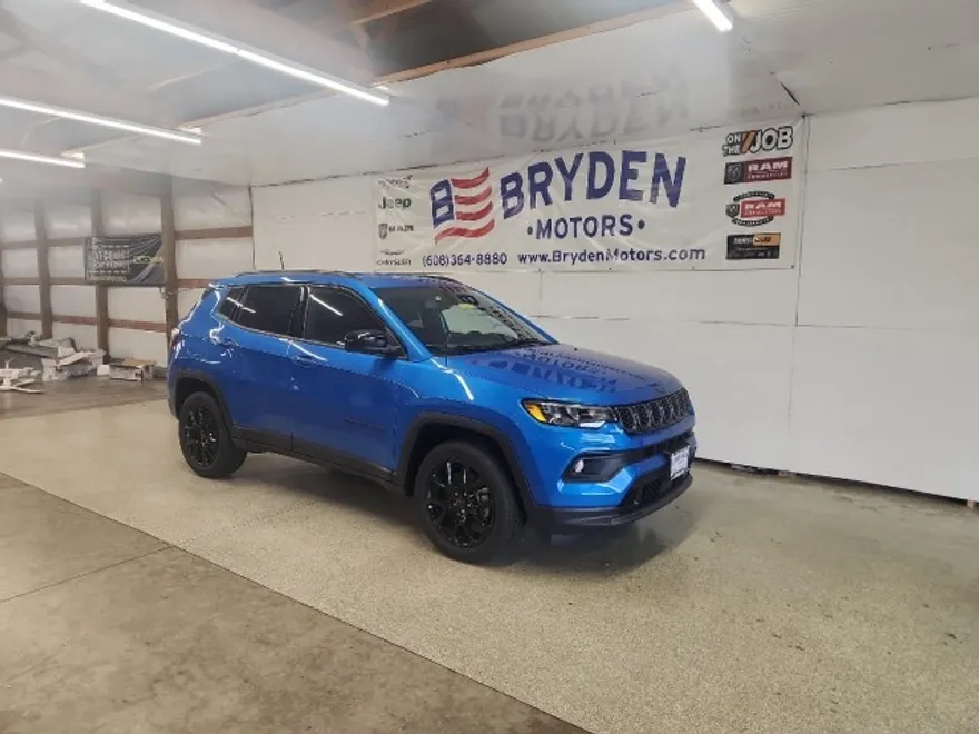 2025 Jeep Compass Latitude photo 1
