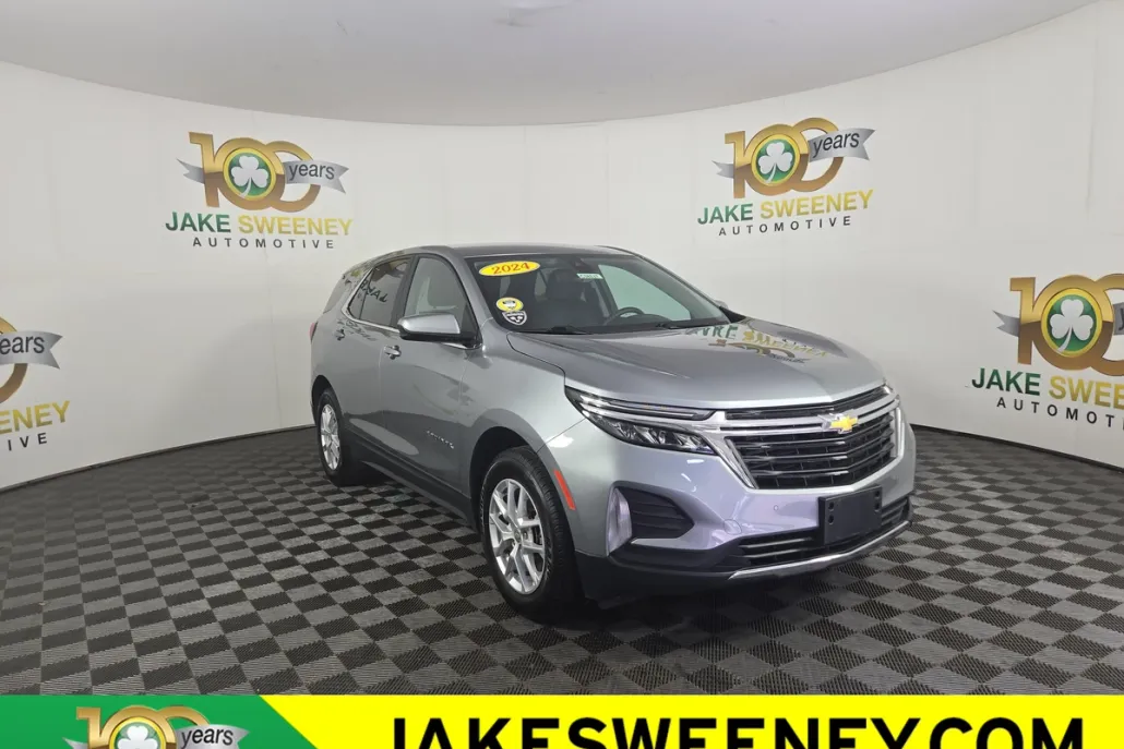 2024 Chevrolet Equinox LT photo 1